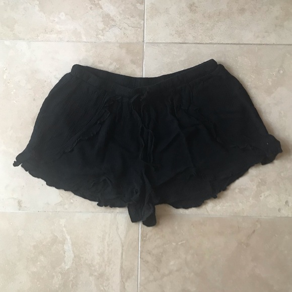 American Eagle Black Flowy Shorts - Picture 2 of 4